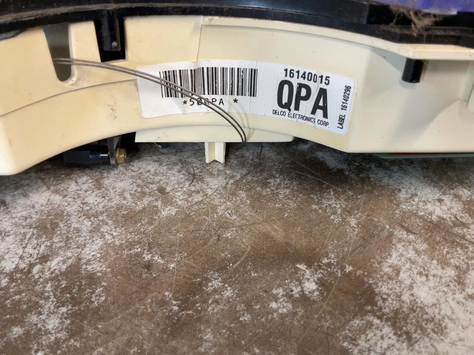 Speedometer CHEVY SUBURBAN 1500 2500 92 93 *NO TACH* 216K 5.7L GAUGE CLUSTER - Image 2 of 4