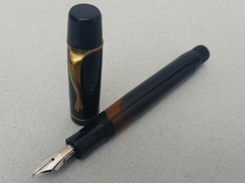 LUSCO LIMPID Hard Rubber Piston Fountain Pen SS Flex Nib Vintage Very RARE 1940s - Picture 4 of 10