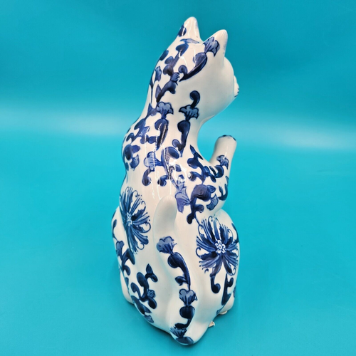 Porcelain Chinese blue white lucky Kitty cat figurine Vintage Decoration 8” - Picture 4 of 6