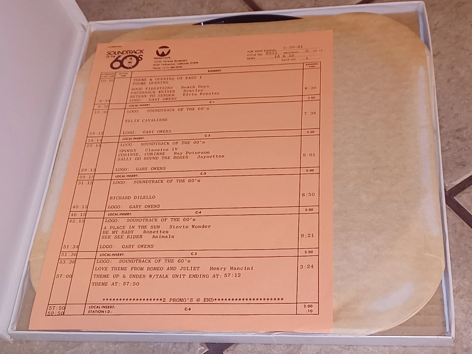 1981 Lot SOUNDTRACK OF THE 60'S 6 Radio Program Collection RECORD VINYL BOX SET Foto 3 de 4