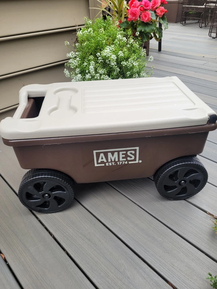 Carro de jardín rodante Ames 1123047100 Lawn Buddy con 2 herramientas de mano Ames Foto 4 de 4