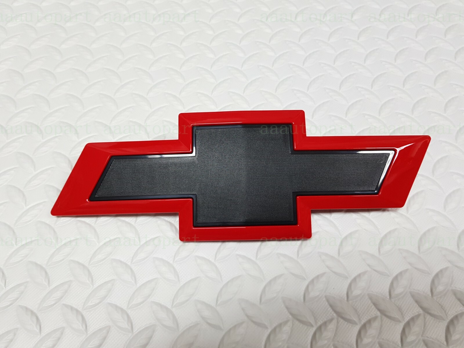 New Chrome Black Front & Talgate Bowte Emblem 2016-2018 Slverado