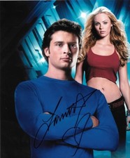 * LAURA VANDERVOORT * signed autographed 8x10 photo * SMALLVILLE * 1