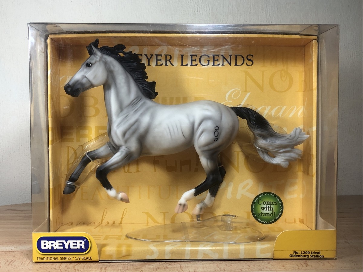 Breyer Ideal Oldenburg Stallion Horse Figurine #1200 Show