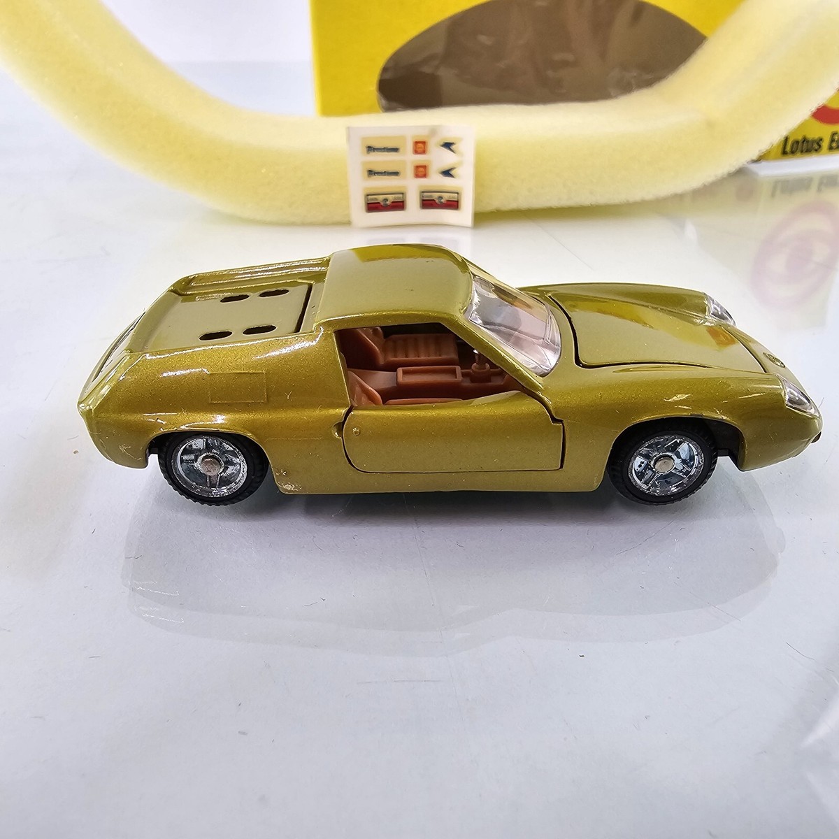 Mebetoys LOTUS EUROPA A39 Gold Diecast 1/43 Vintage Mattel Italy
