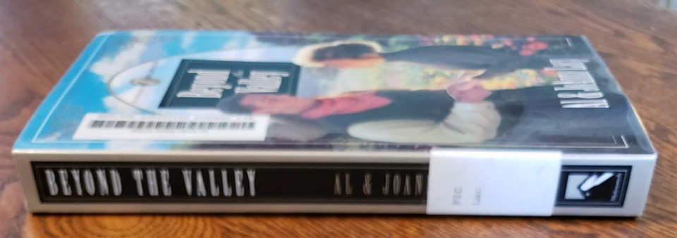"Beyond the Valley" Al & JoAnna Lacy 2000 1stEd Laminated Paperback Collectible  Foto 3 de 4
