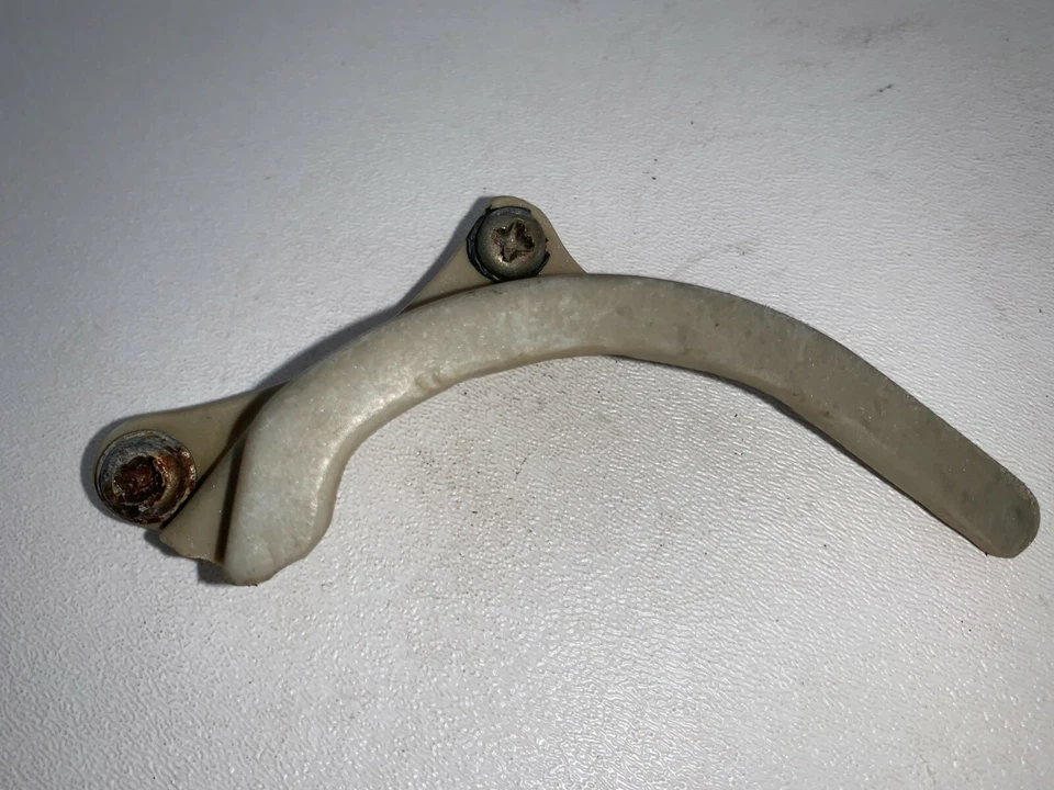 93-04 Yamaha YZ125E 1999 guía del motor cadena cubierta del cárter Foto 3 de 4