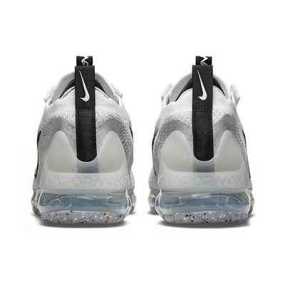 Size 8.5 - Nike Air VaporMax 2021 Flyknit Monochrome for  display picture 2