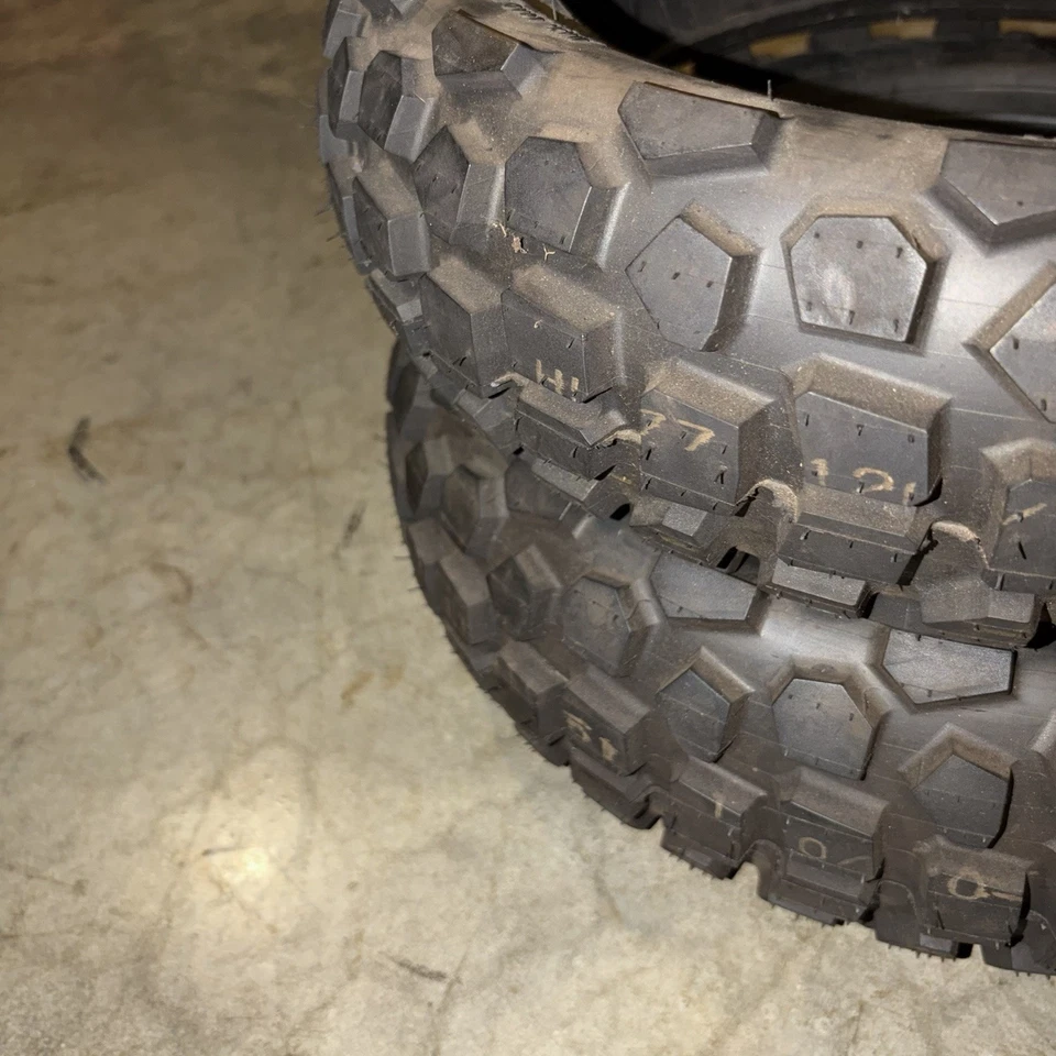 Juego de neumáticos todo terreno Shinko 120/70-12 y 130/70-12 Mobber Dual Sport Honda Grom 125 Foto 3 de 3