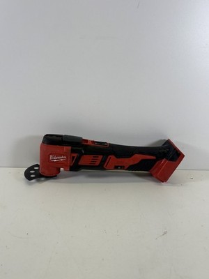 MILWAUKEE MULTI-TOOL 2626-20 (P09028954)