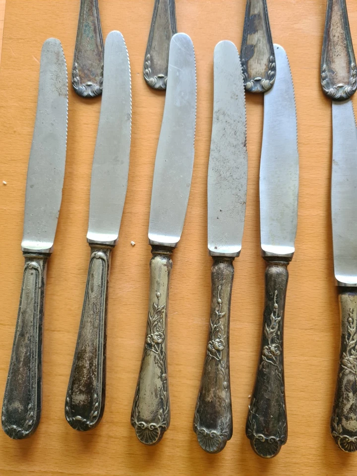 altes Besteck 32 teilig - Bild 2 von 4