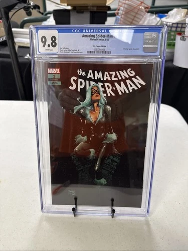 AMAZING  SPIDER - MAN # 1 (2025) CGC 9.8 PANOSIAN  BLACK  CAT  VARIANT BEAUTY !!