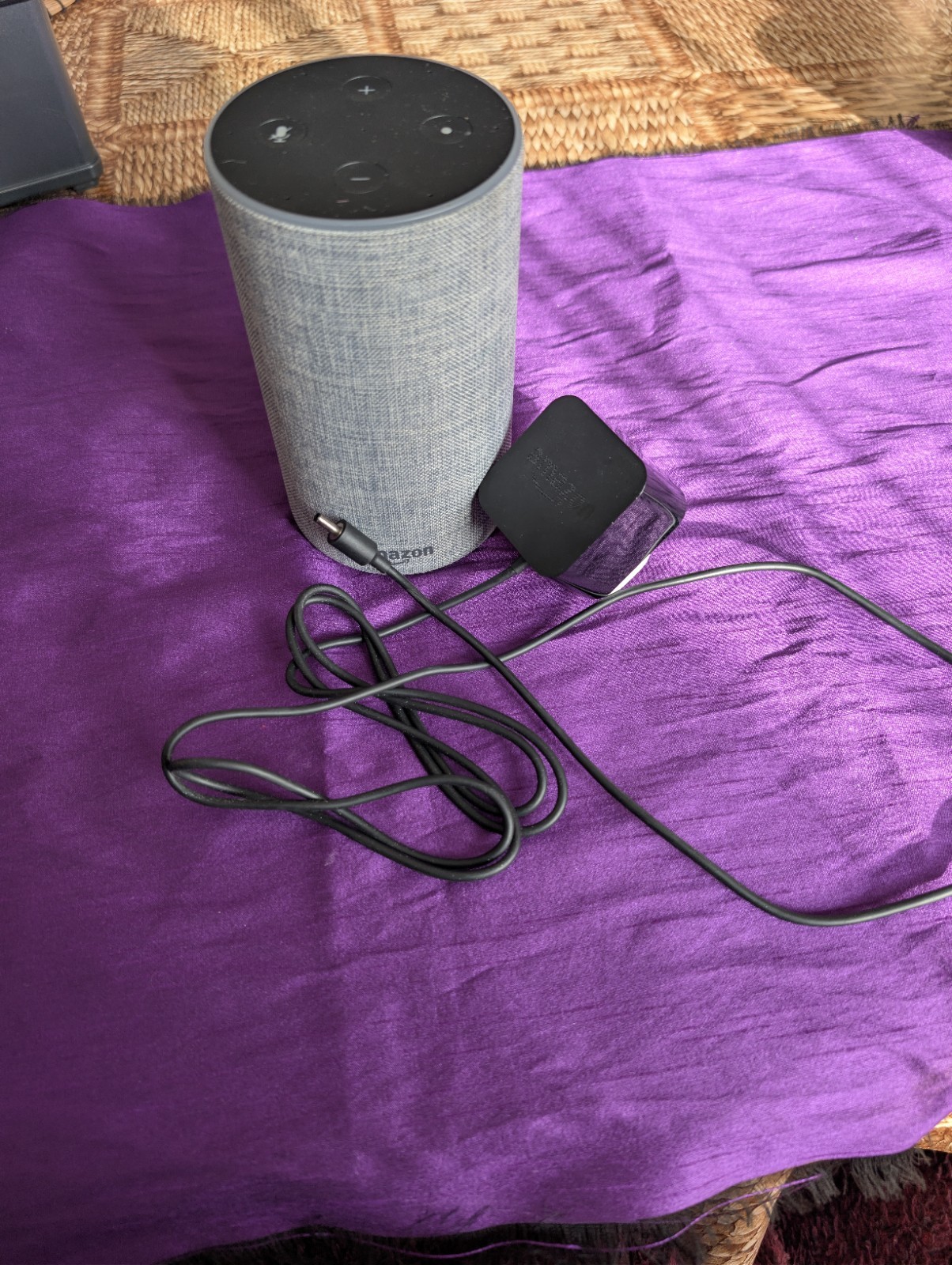 Amazon Echo (2nd Generation) Smart Assistant  alexa please read the description