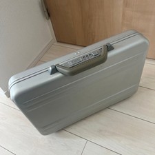 Zero Halliburton Silver Attache Case Document case Dial Lock Business Silver 5