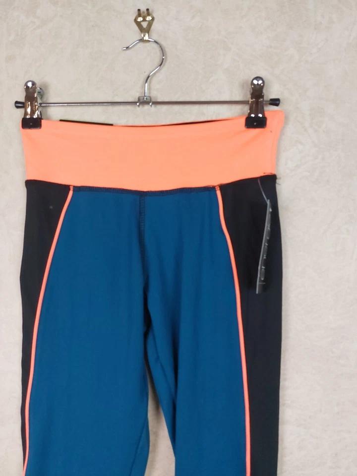 Leggings capri Energie Active para niños en bloques de colores, talla XS __ R3-1 Foto 4 de 4