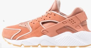 blush huaraches