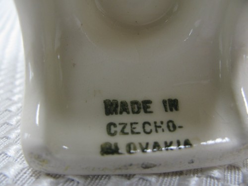 Rare Art Deco White Ceramic Fish Pitcher or Planter Made in Czechoslovakia - Picture 6 of 6