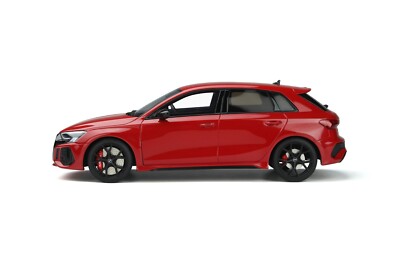 Audi A3 sportback 赤 ミニカー 1/18 1/18 Audi A3 RS3 Sportback 2021 Red Resin Model Car by GT Spirit