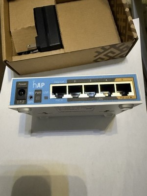 MikroTik RouterBOARD HAP AC  Lite 100 Mbps RB951UI-2ND