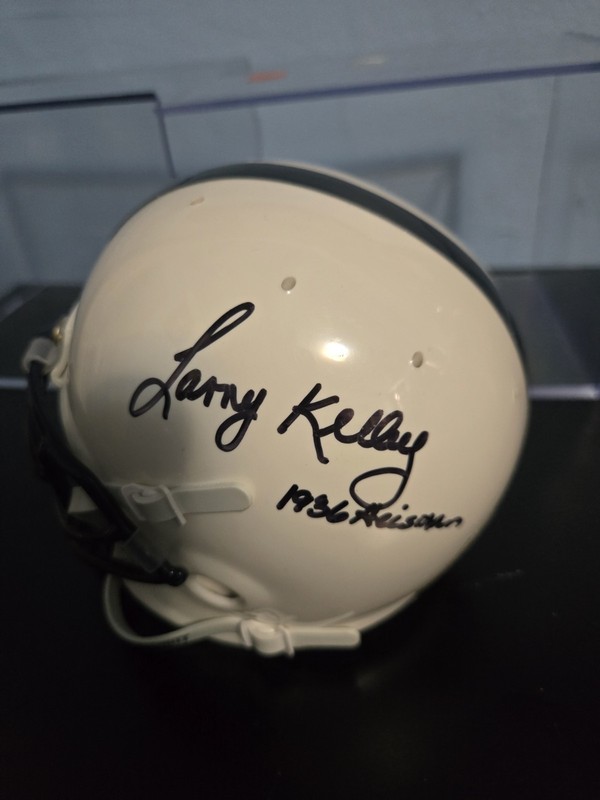 LARRY KELLY SIGNED MINI HELMET NO PAPERWORK I DON'T KNOW THE AUTHENTIC OF ANY 