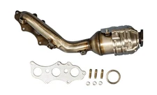 Right Catalytic Converter for 2010-2012 Toyota FJ Cruiser