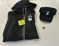 WOW! NEW PRICE!! Chicago Marathon Bundle. 2025 Marathon Jacket, Hat And Pin!