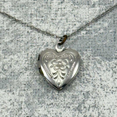 Necklace Silver ST.GCC Heart Shape Locket Pendant on 16 Inch Cable Link Chain