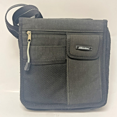 Xhilaration Umhängetasche Handtasche MultiSac Reißverschluss Schwarz