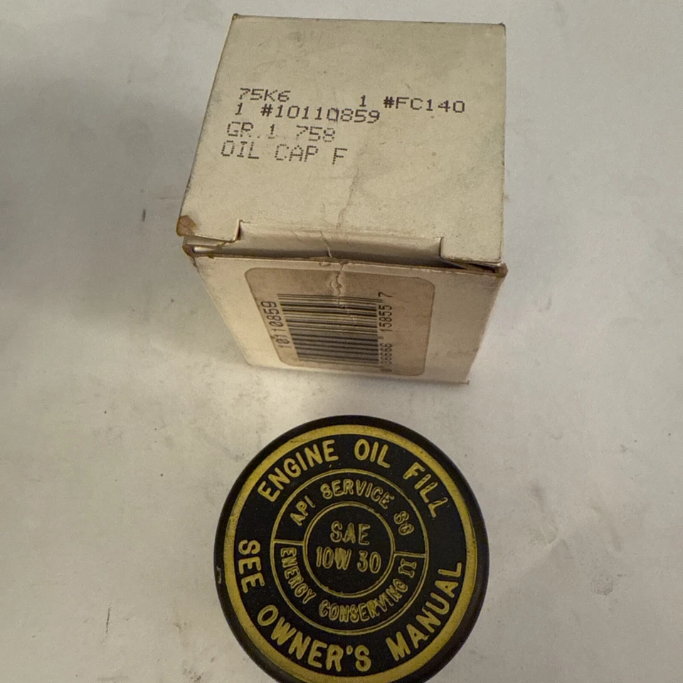 Genuine GM 1985-1998 GMC Chevrolet Oldsmobile P30 Engine Oil Filler Cap 10110859 - Image 2 of 2