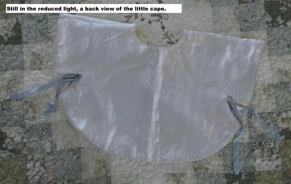 Capa infantil azul bebé vintage años 40 franela de seda lirada cosida a mano Foto 3 de 4