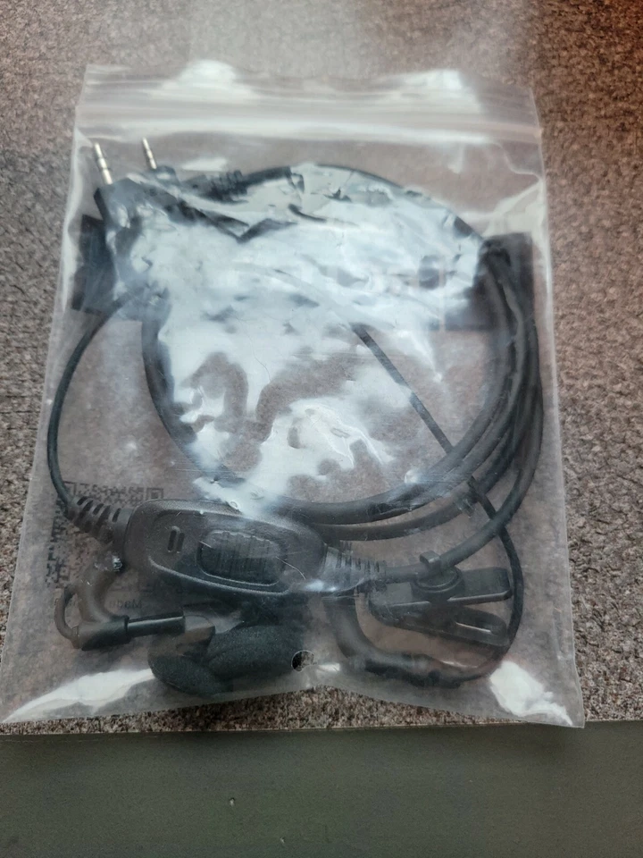 2Pin Mic Headset G-shape for Retevis RT22 RT27V H777Plus. - Kenwood Radios. - Image 2 of 2