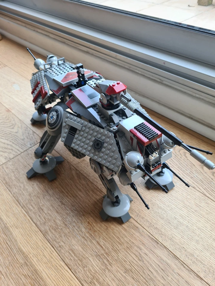 LEGO Star Wars 7675 AT-TE Walker, photo 1 sur 5