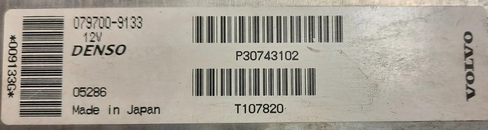 2005 Volvo S40 ECM P30743102 - Изображение 2 из 3