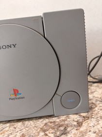 PlayStation 1 Console Gray 1998 + Controller Bundle WORKS & CLEAN