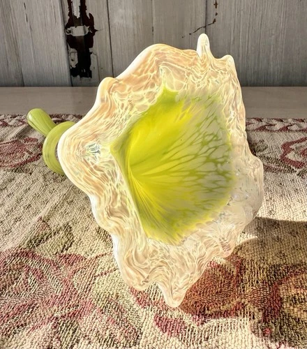 White Yellow Glass Trumpet Flower Vase Hand Blown Twisted 8" Long Fenton?