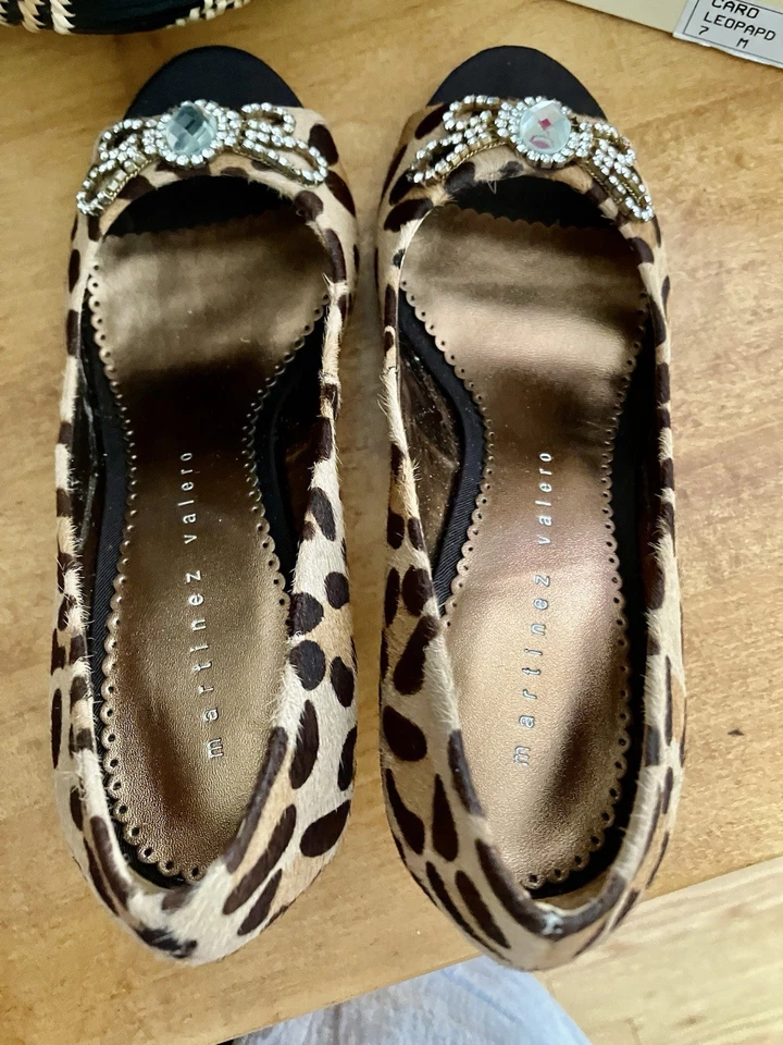 De colección Martinez Valero CARO Leopardo Pony Talla 7 M Fabulosos Bombas Punta Abierta  Foto 2 de 4
