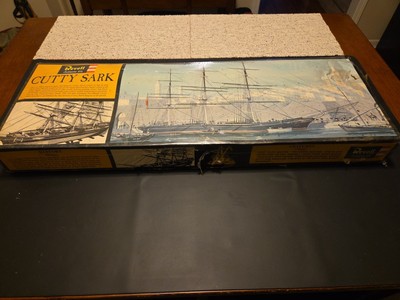 Revell Authentic Cutty Sark Clipper Ship Model Kit Sealed
