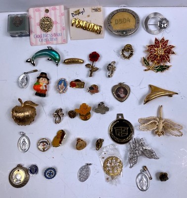 Vintage Estate Brooches & Pins Collection Lot   30+ Piece Treasure Trove