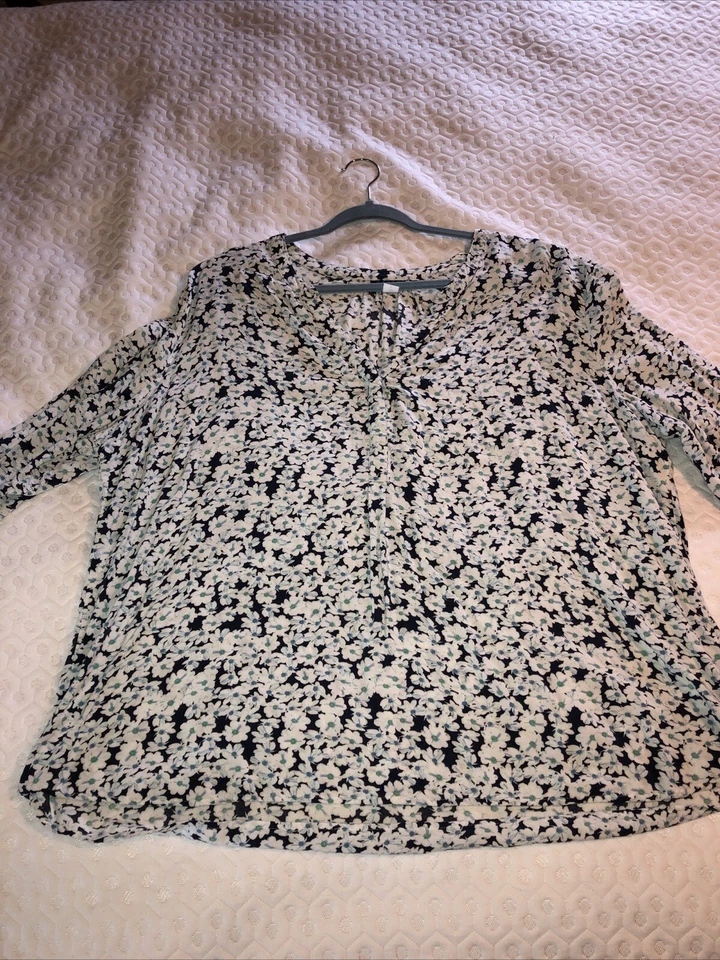 Basic Editions 2x Women’s Blouse Top  Lightweight Rayon Soft - Image 3 of 4