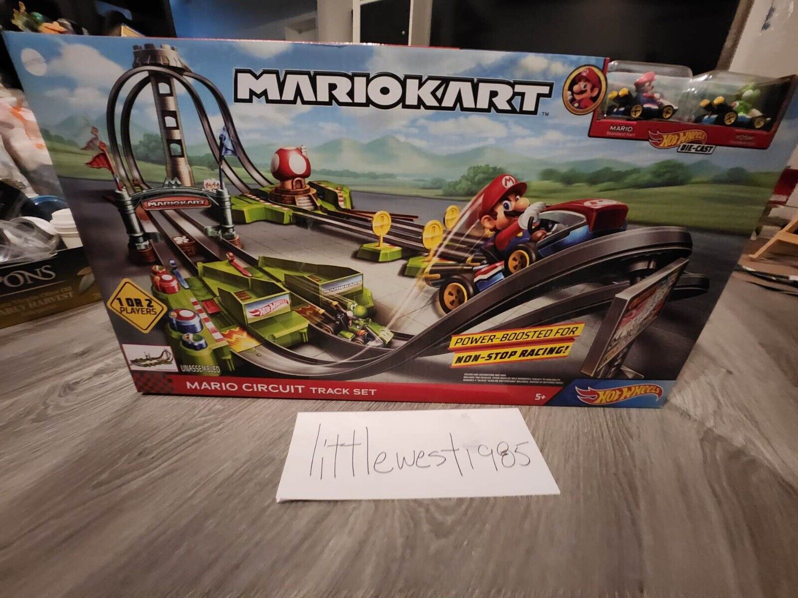 Hot Wheels Mario Kart Mario Circuit Track Set NEW SEALED Includes Mario &  Yoshi! 887961732221