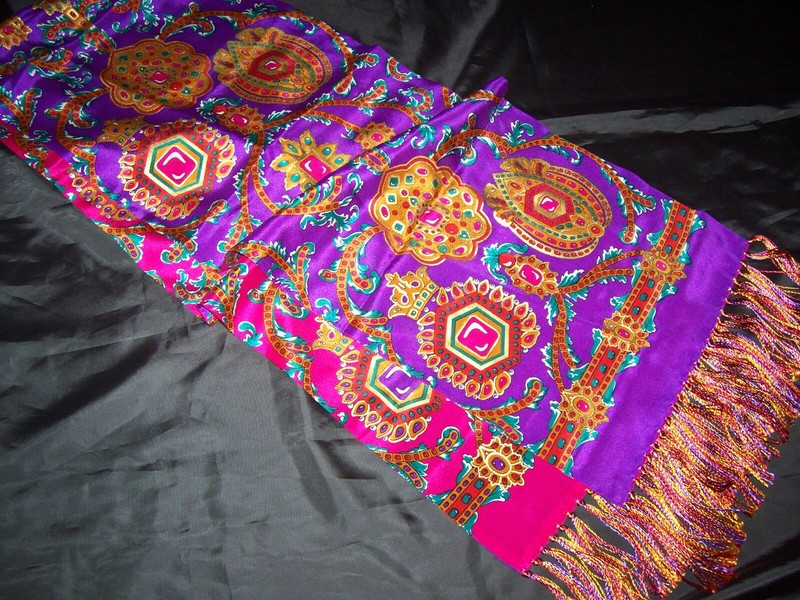 Women's Scarf, Multicolor, 32 1/2 x 11 inches, fringe, beautiful, Silk, Gift!