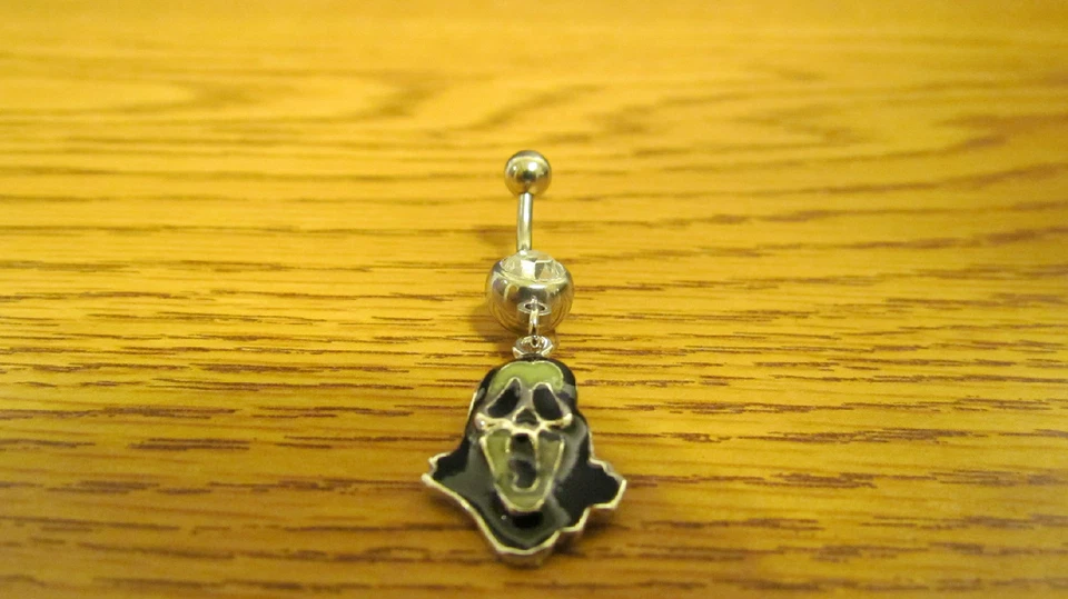 Brilho de esmalte facial assustador com um anel de umbigo/barriga de gema clara - Imagem 2 de 4