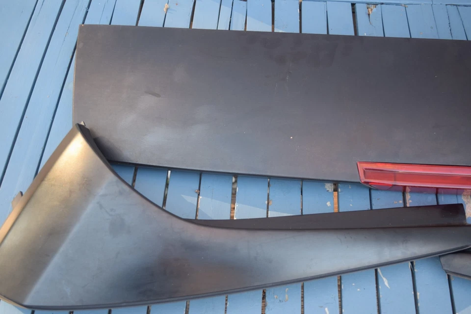 OEM 2012 2013 2014 2015 2016 2017 HONDA ODYSSEY REAR SPOILER CENTER BRAKE LIGHT Foto 2 de 4