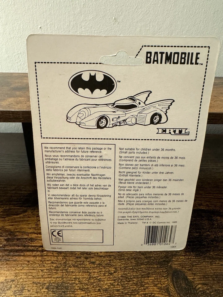 Batimóvil vintage 1989 Ertl Batman Die-Cast Car Foto 3 de 3