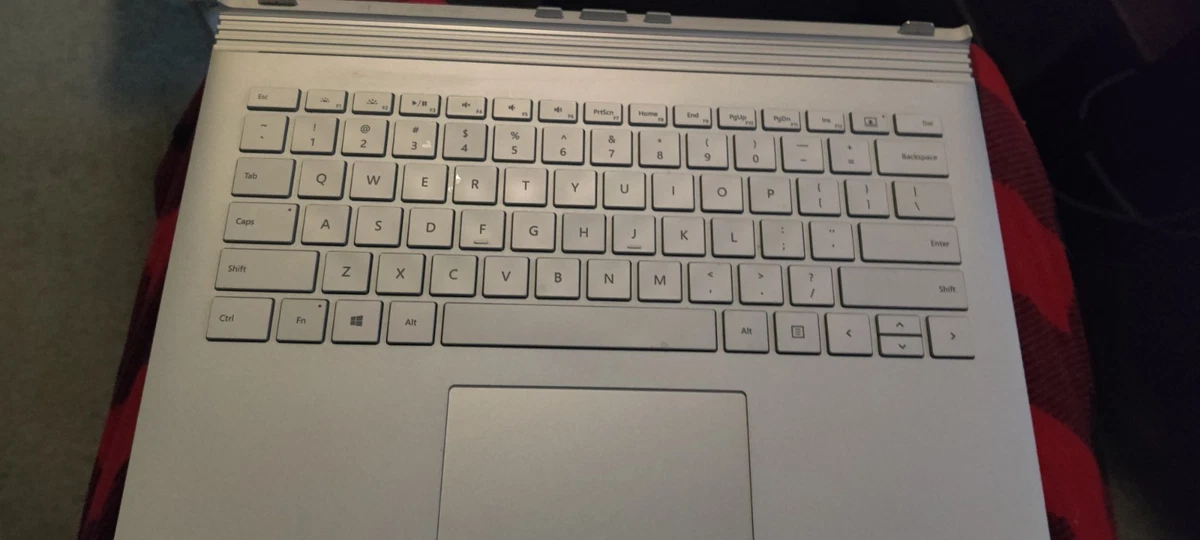 Microsoft Surface Book Intel Core i7 6th Gen. PC Laptops