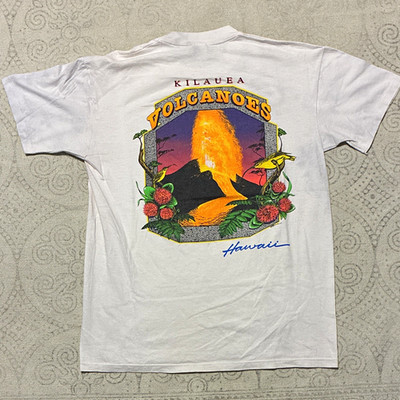 Vintage Volcano Nature Hawaii Graphic Print Cotton T-Shirt USA Large Salmon