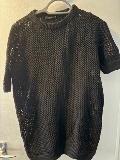 Picture 1 of 3