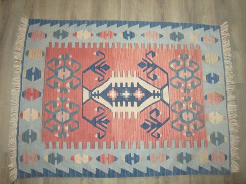 hand made ushak kilim