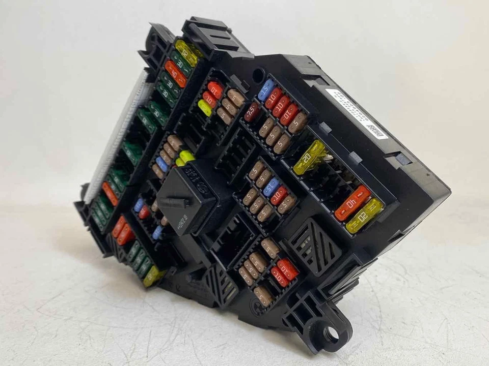 Bmw Diesel - Power Distribution Fuse Box Rear 9264923 Fits BMW 535D 2013-2016 - Image 3 of 4