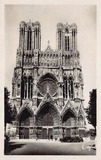 RPPC Notre-Dame Reims Cathedral Paris France 1940s WWII Photo Vtg Postcard B19